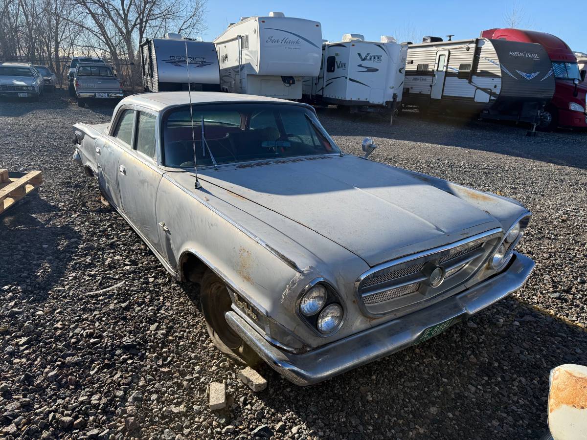 Chrysler-windsor-1961-white-3