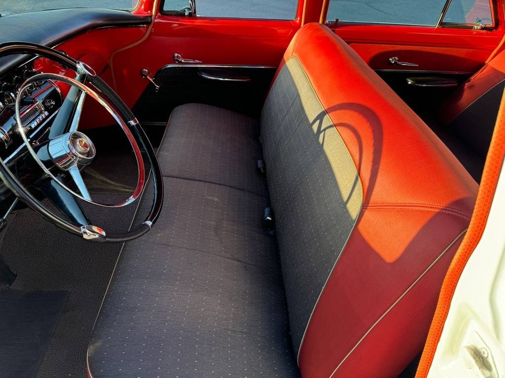 Chrysler-windsor-deluxe-1955-grey-135