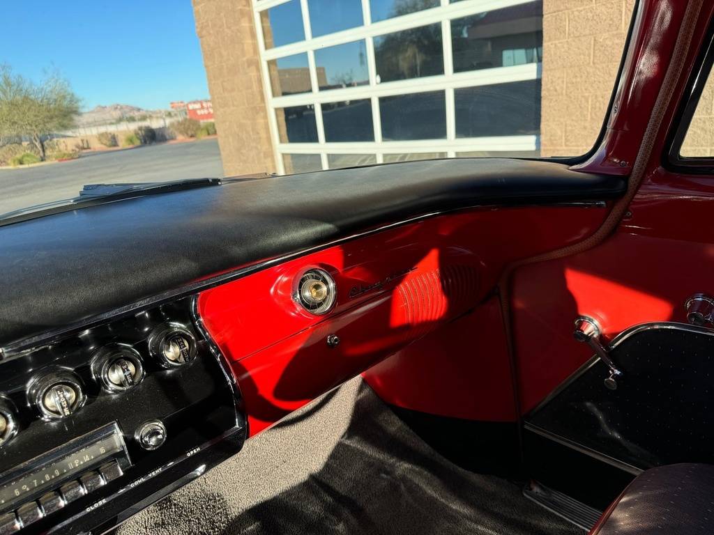 Chrysler-windsor-deluxe-1955-grey-60