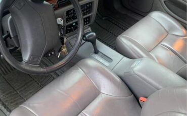 Chysler-concorde-1993-red