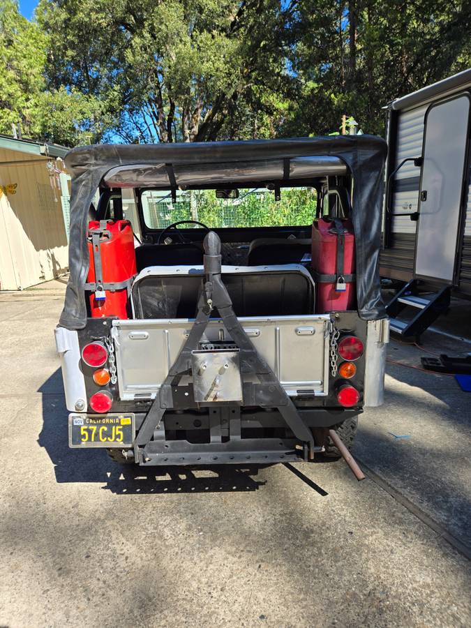 Cj5-willys-jeep-1957-silver-13