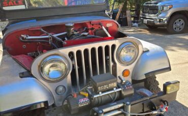 Cj5-willys-jeep-1957-silver-8