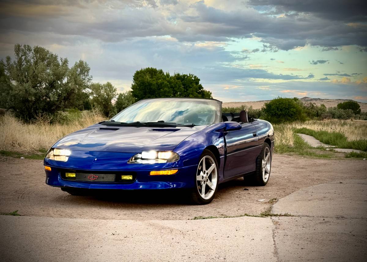 Comaro-z28-convertable-2-d-1995
