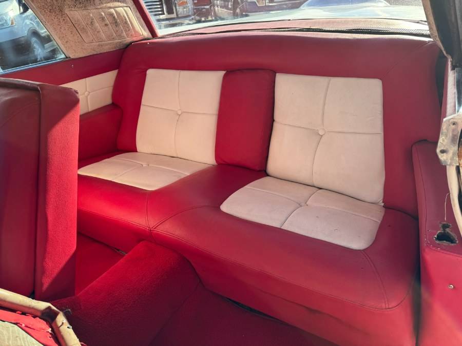 Continental-mark-ii-1956-white-18