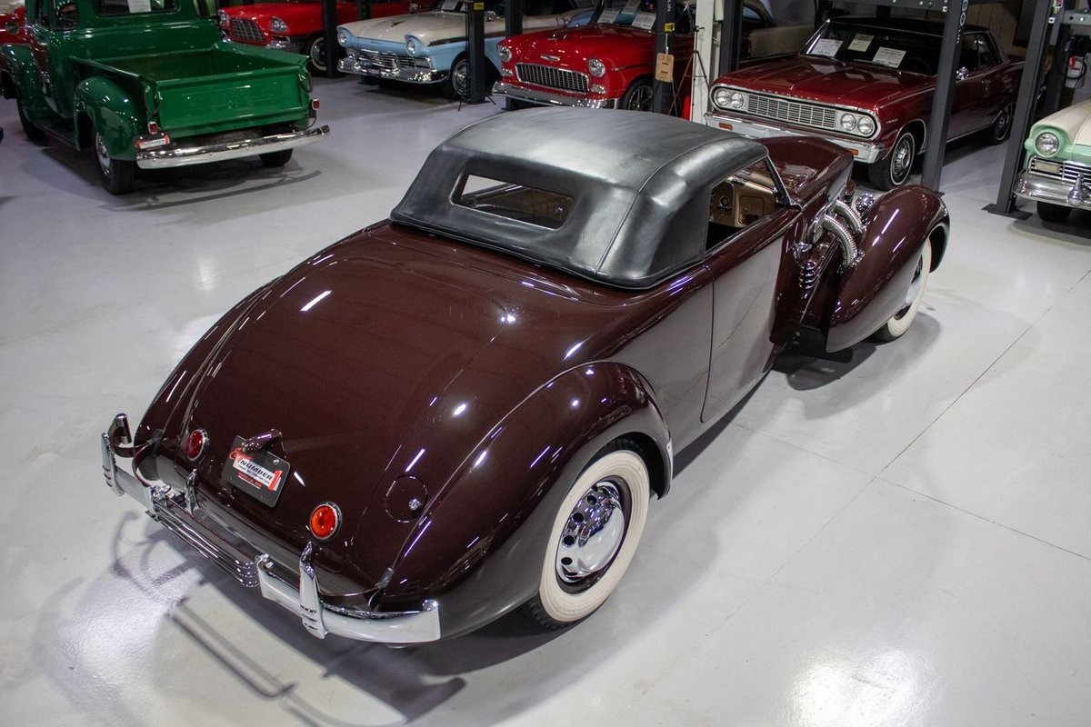 Cord-1937-Convertible-24