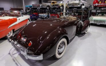 Cord-1937-Convertible-32