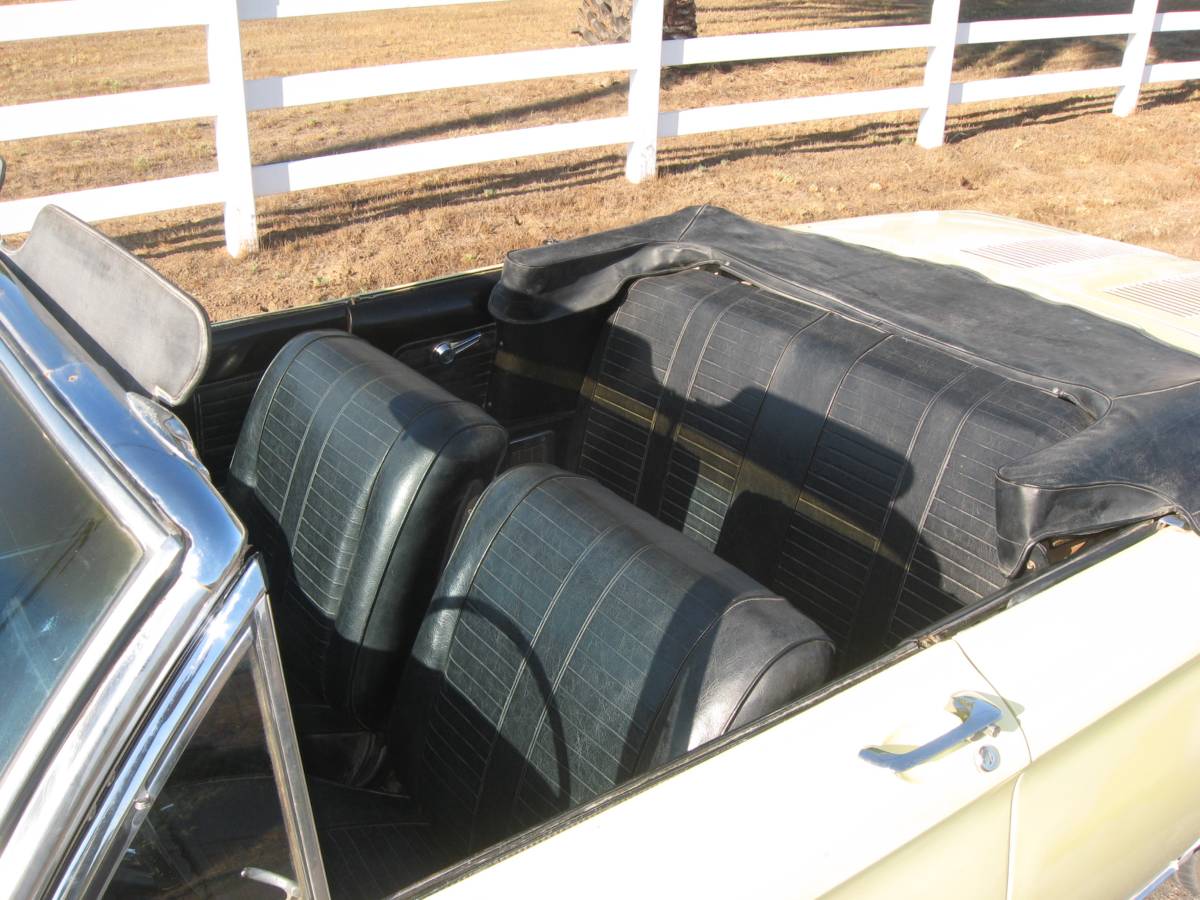 Corvair-monza-convertible-1964-11