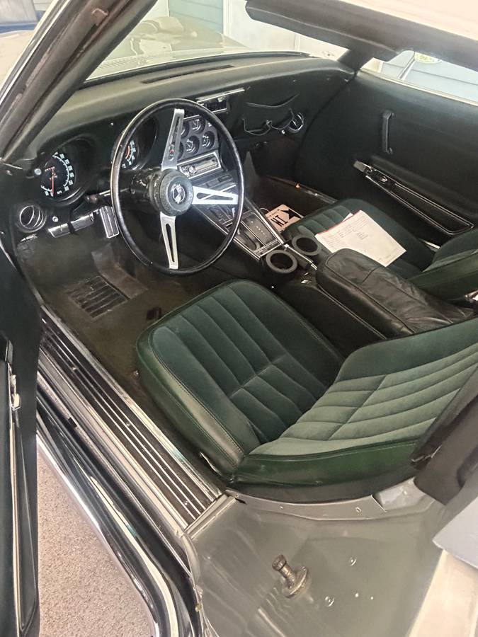 Corvette-1969-silver-9