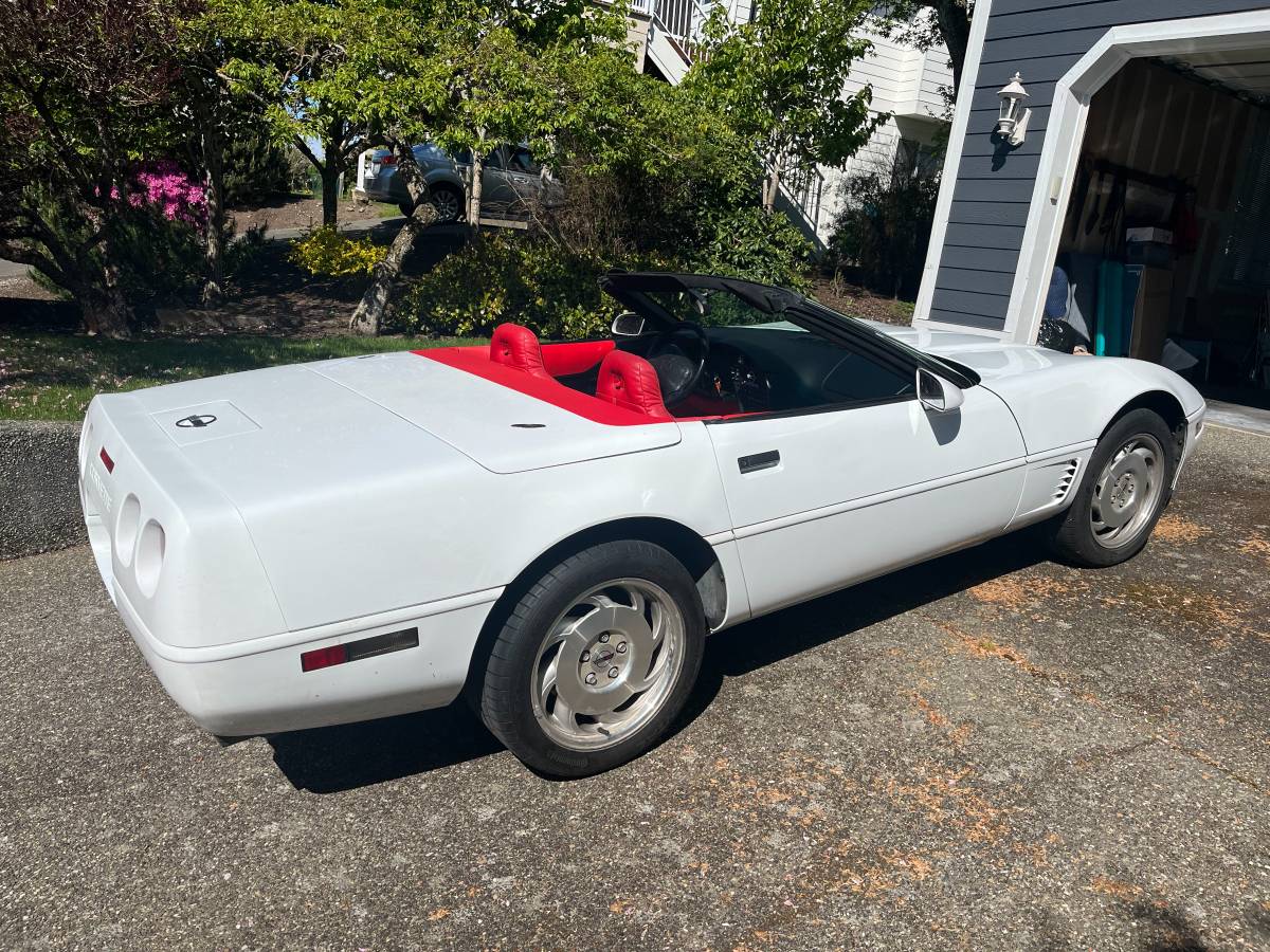 Corvette-c4-1995-white-1