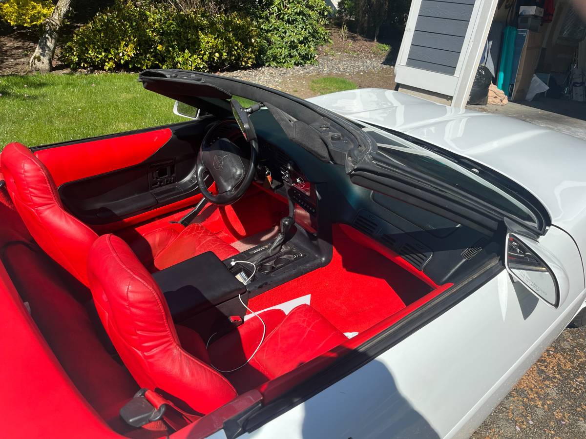 Corvette-c4-1995-white-2