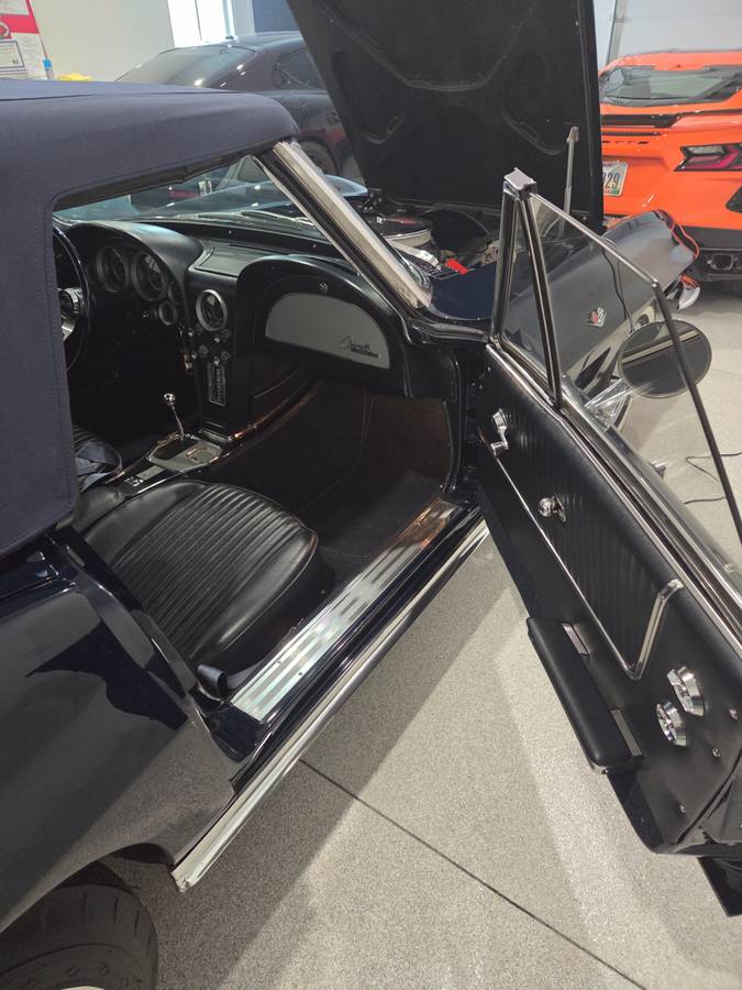 Corvette-sting-ray-1964-blue-8