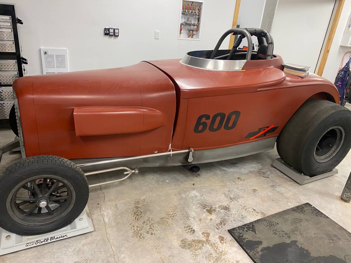 Coupe-replica-nostalgic-dragster-1942-7