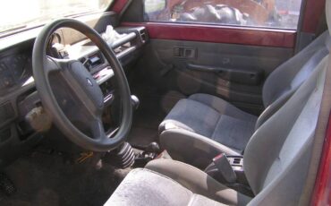 Daihatsu-rocky-1991-2