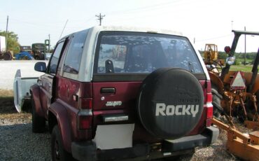 Daihatsu-rocky-1991