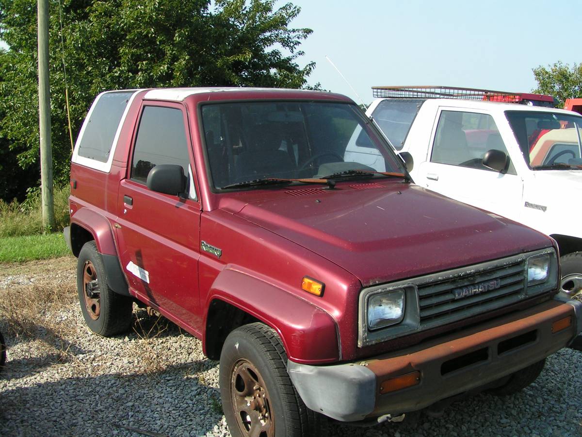 Daihatsu-rocky-1991-4