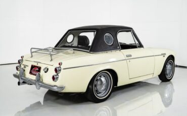Datsun-1600-1968-Roadster-12