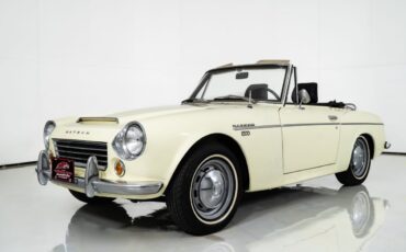 Datsun-1600-1968-Roadster-15