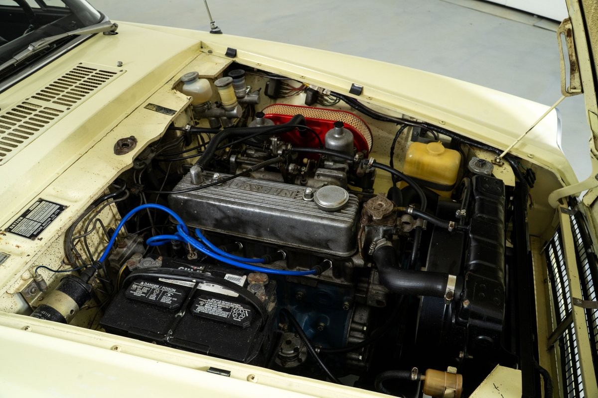 Datsun-1600-1968-Roadster-2