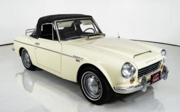 Datsun-1600-1968-Roadster-22