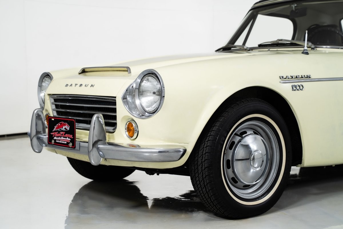 Datsun-1600-1968-Roadster-5