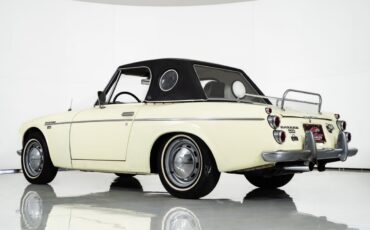 Datsun-1600-1968-Roadster-8