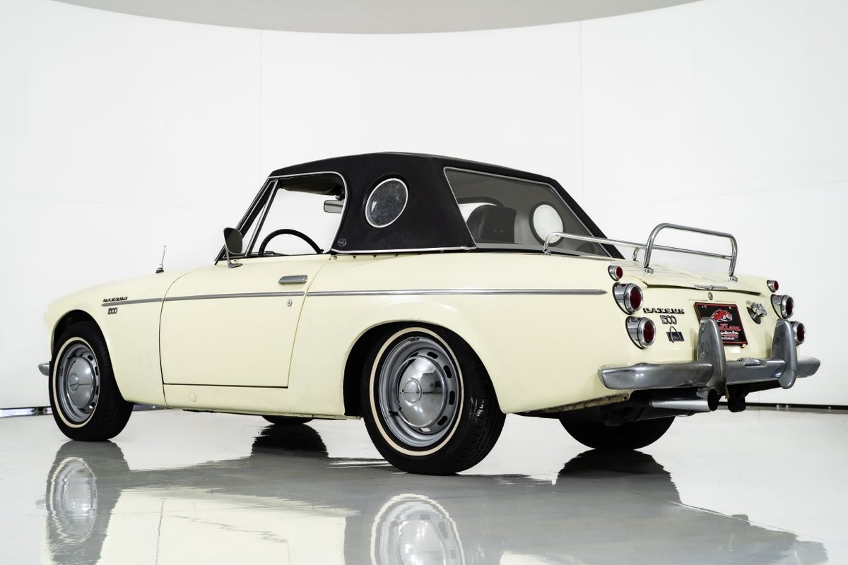 Datsun-1600-1968-Roadster-8