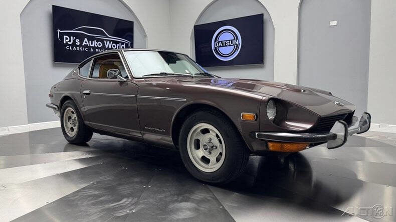 Datsun-240Z-1973-11