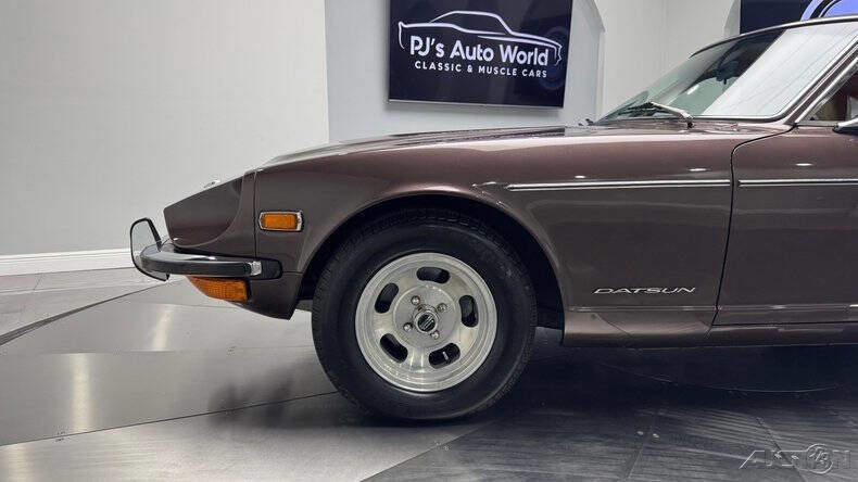 Datsun-240Z-1973-15