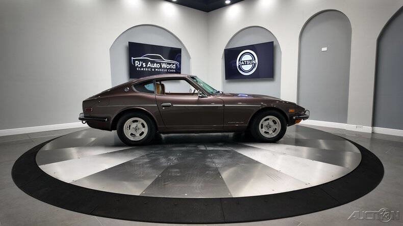 Datsun-240Z-1973-5