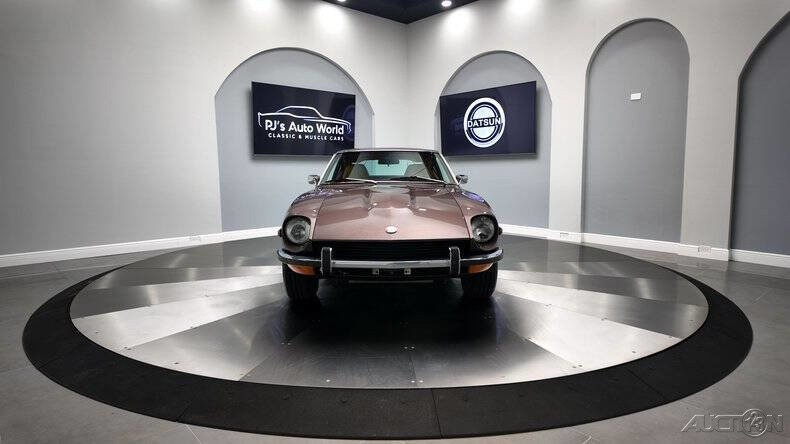 Datsun-240Z-1973-8