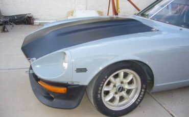 Datsun-240z-1970-grey-11