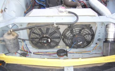 Datsun-240z-1970-grey-14