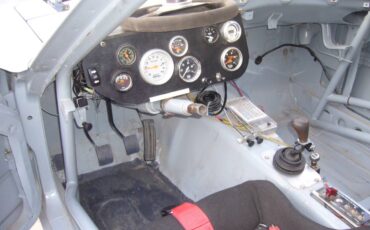 Datsun-240z-1970-grey-16