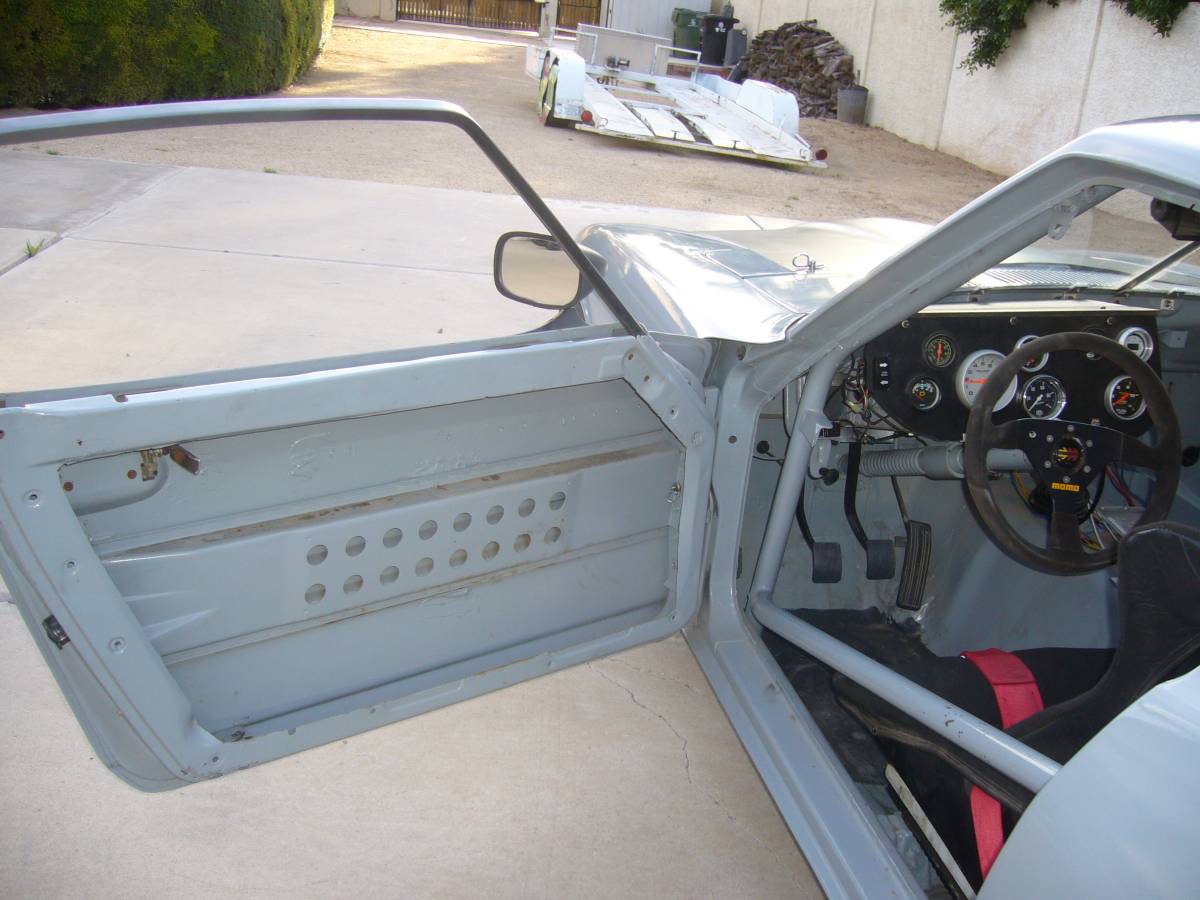 Datsun-240z-1970-grey-19