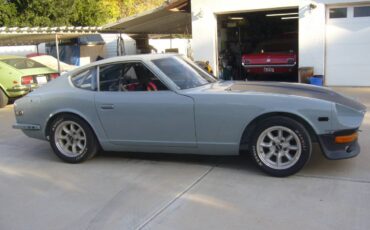 Datsun-240z-1970-grey-6