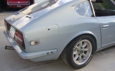 Datsun-240z-1970-grey-7