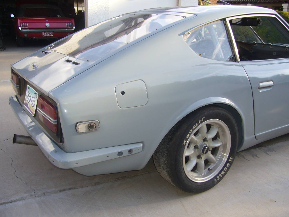 Datsun-240z-1970-grey-7