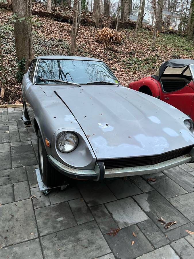Datsun-240z-1971-silver-1