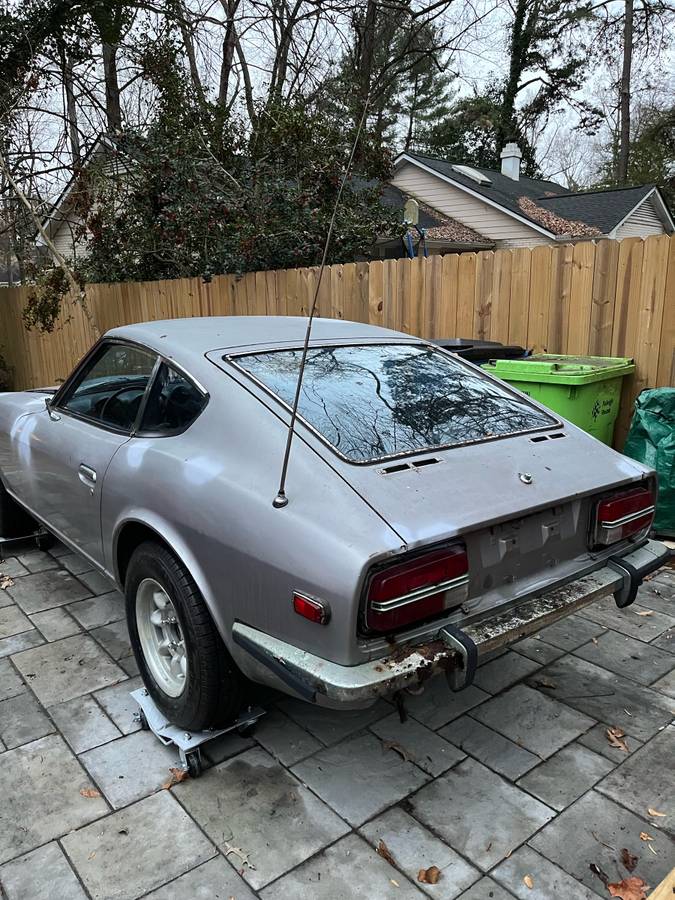 Datsun-240z-1971-silver-4