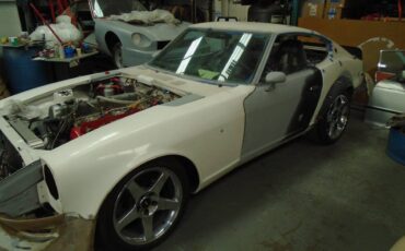 Datsun-240z-1972-white