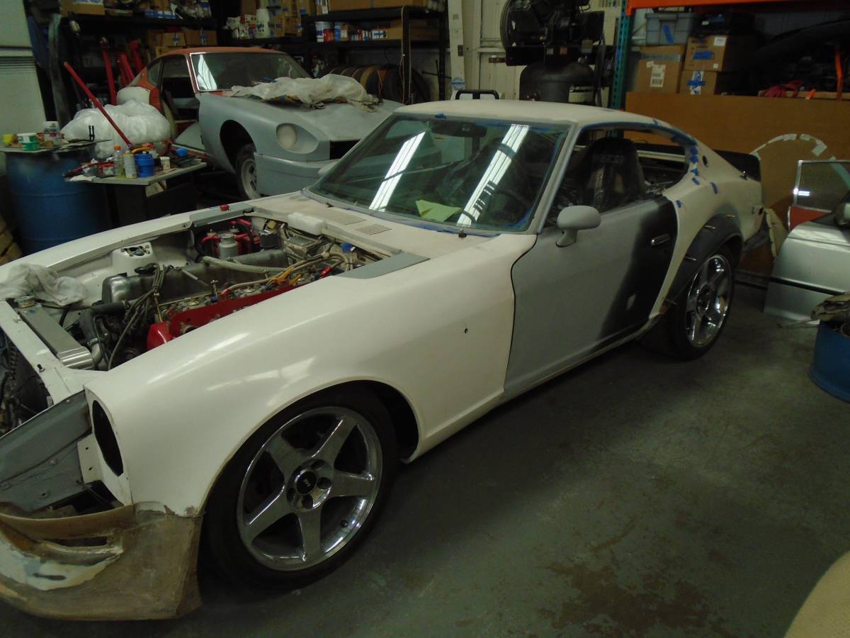 Datsun-240z-1972-white