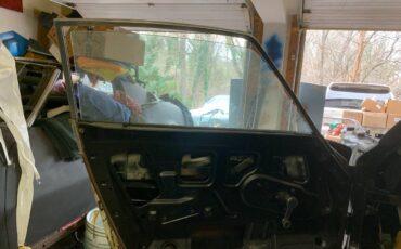 Datsun-240z-1974-grey-15