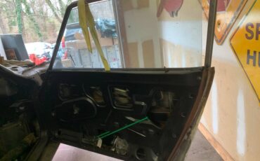 Datsun-240z-1974-grey-16