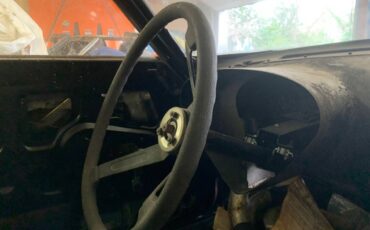 Datsun-240z-1974-grey-17