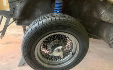 Datsun-240z-1974-grey-6