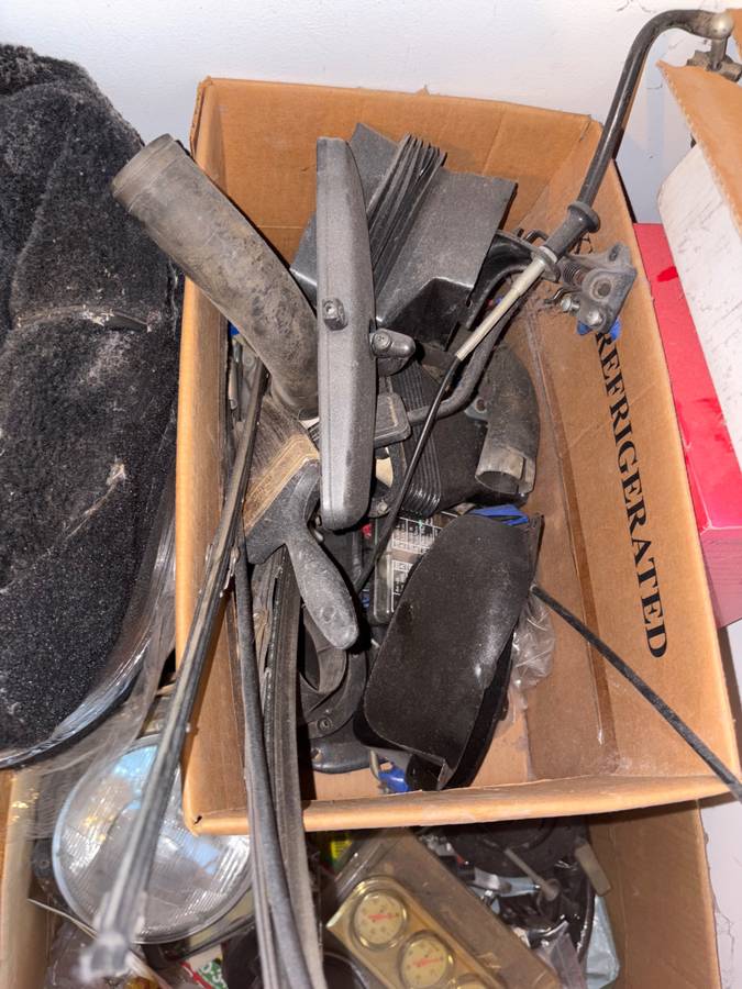 Datsun-240z-1974-grey-8