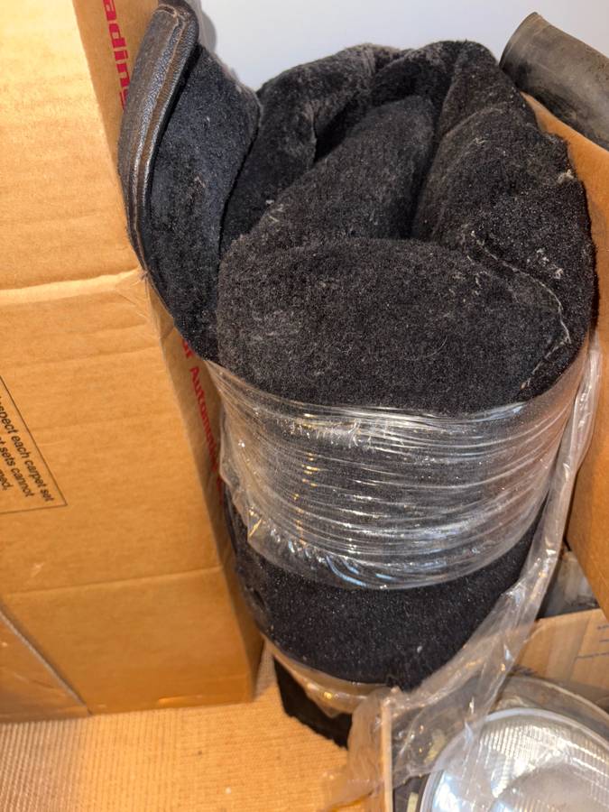 Datsun-240z-1974-grey-9