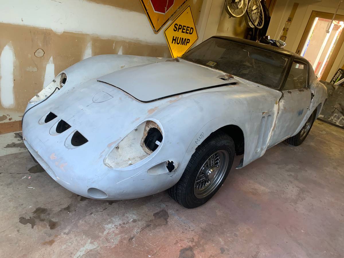 Datsun-240z-1974-grey