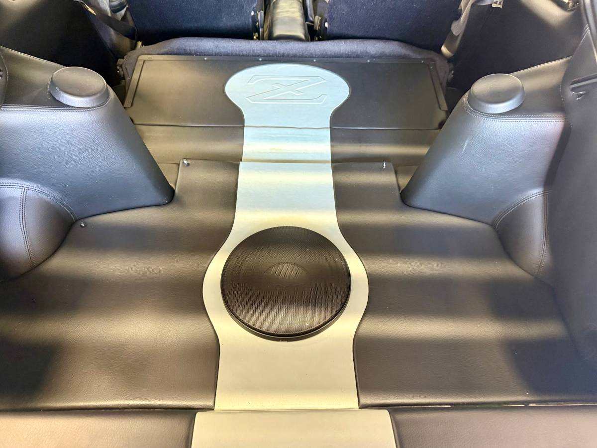 Datsun-280zx-1976-custom-81