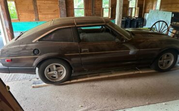 Datsun-280zx-1982-1